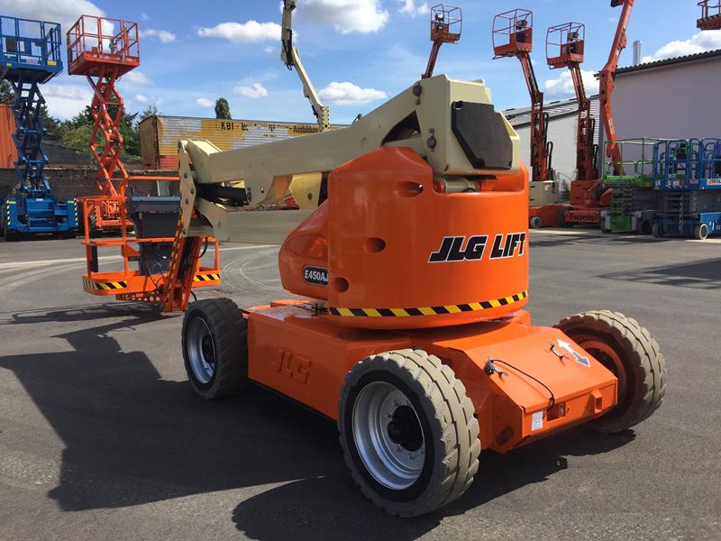 JLG E450AJ - Articulated boom platform sold by TVH Equipment NV (Ad code:  DD283)